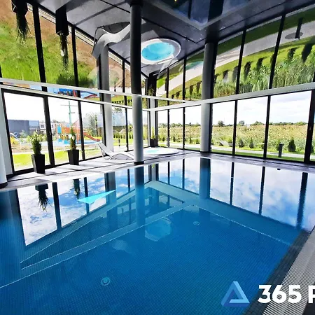 Apartment Westin House Rodzinny Z 2 Sypialniami, Basen, Plac Zabaw, Parking - 365Pam Kolberg